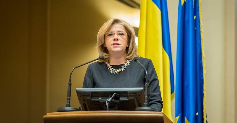 Comisarul Corina Crețu sprijină revizuirea Directivei europene privind apa potabilă